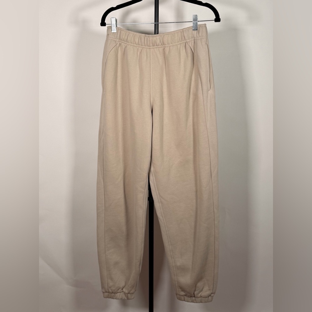 NWOT Lululemon Scuba Mid-Rise Oversized Jogger *Regular